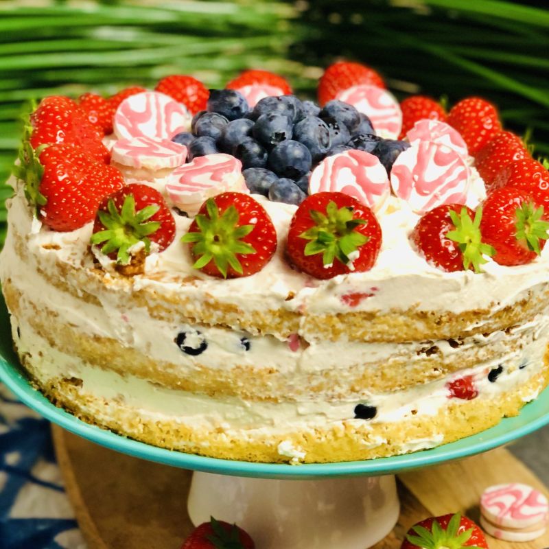 Strawberry Sponge Cake Temptation